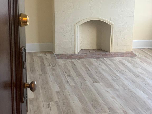 4th image of 14040 Northlawn Ave #1