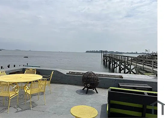 3 bed, 1750 sqft, $3,777 — Photo 2