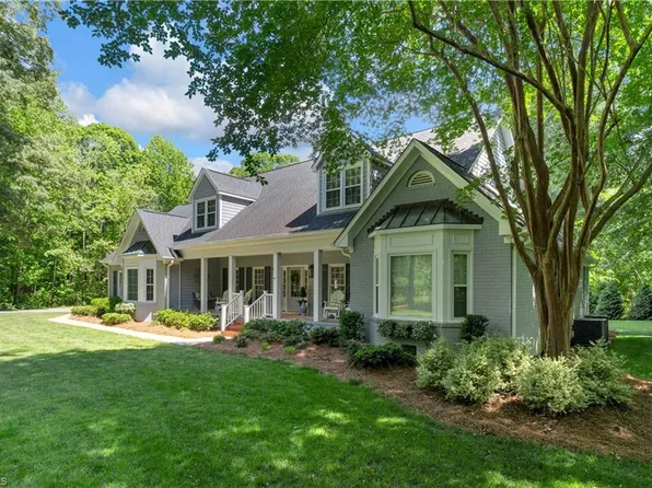 401 Quick Silver Ct, Greensboro, NC 27455