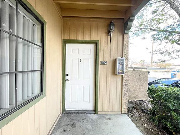 3rd image of 5170 S Jones Blvd Unit 102