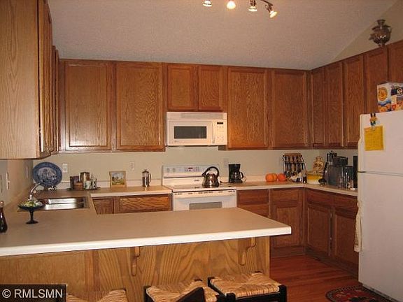 2nd image of 846 Matthew Dr