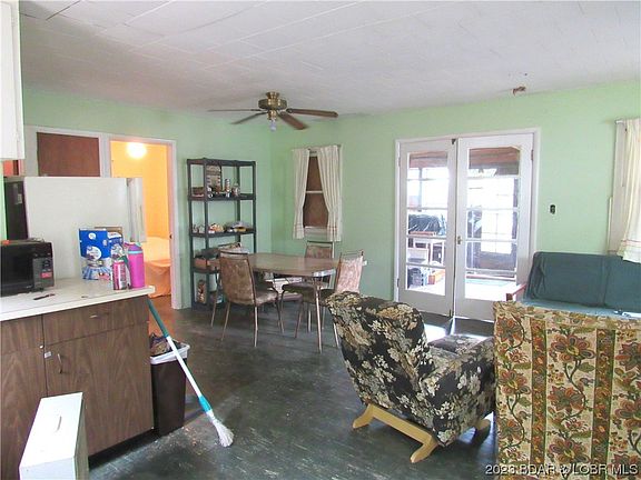 4th image of 27828 Lindsey Ln