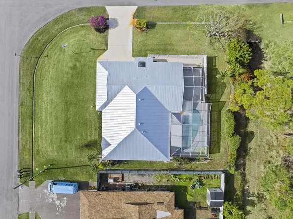 401 SE Faith Terrace, Port St Lucie, FL 34983