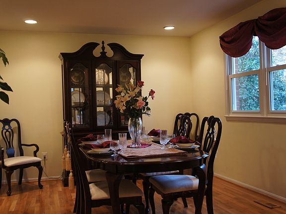 4th image of 5235 Pumphrey Dr