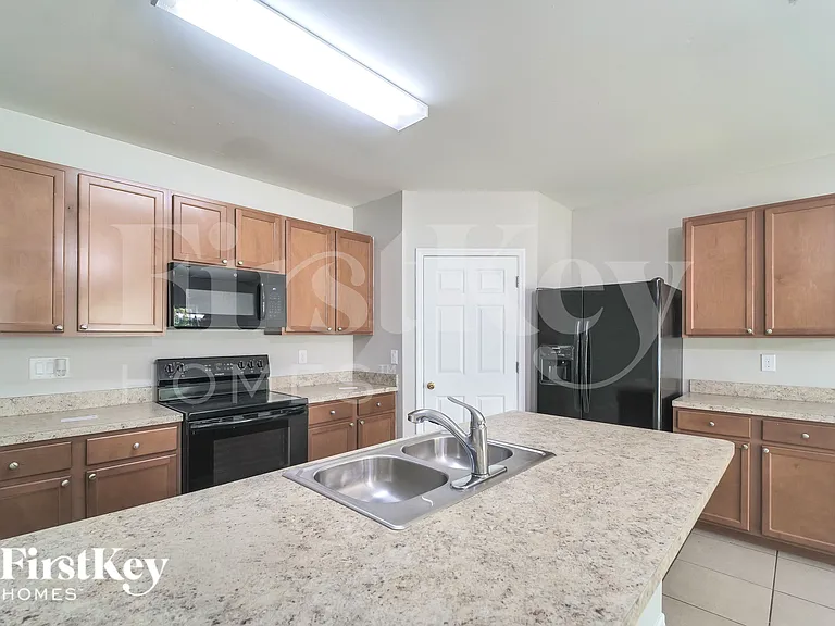 620 SE 1st Pl — Photo 7