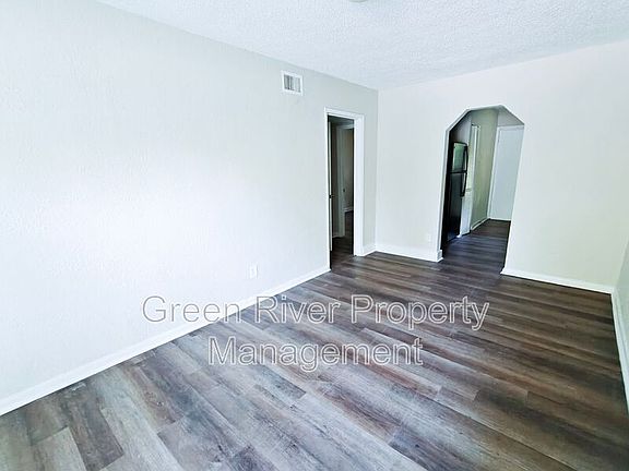 5th image of 2831 W 6th St