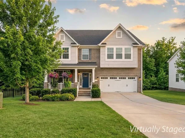 911 Maxine St, Kernersville, NC 27284