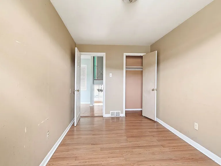2217 Hoffnagle St — Photo 10