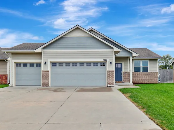 1241 E Prairie Hill Cir, Park City, KS 67219