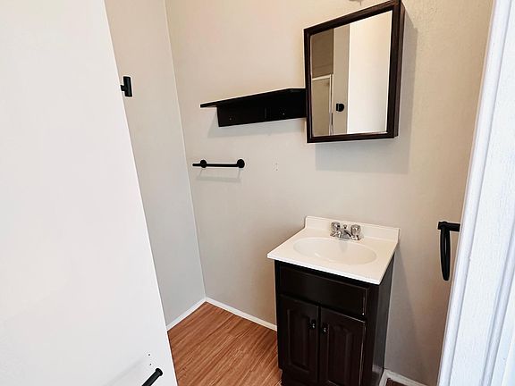 3rd image of 101 E Benton St #203