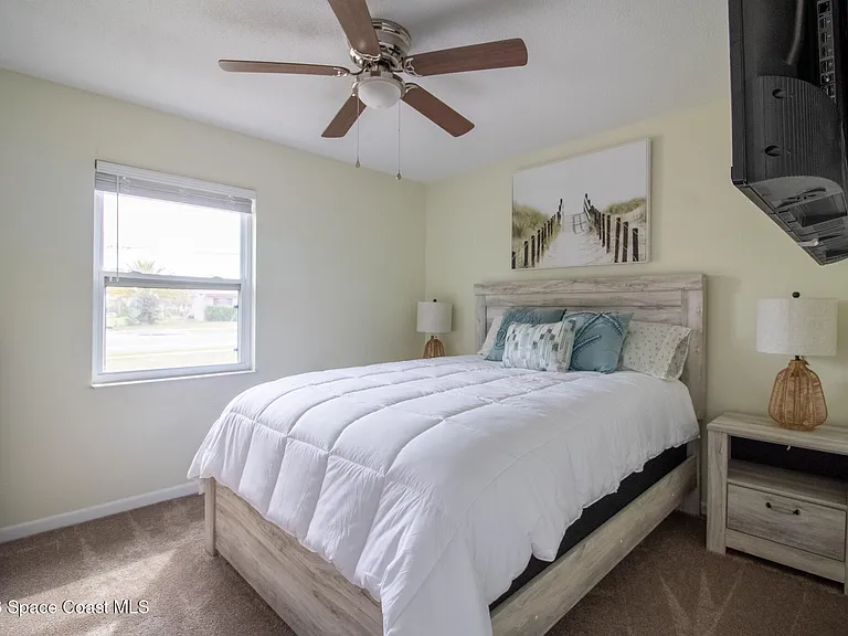 450 Newfound Harbor Dr — Photo 9