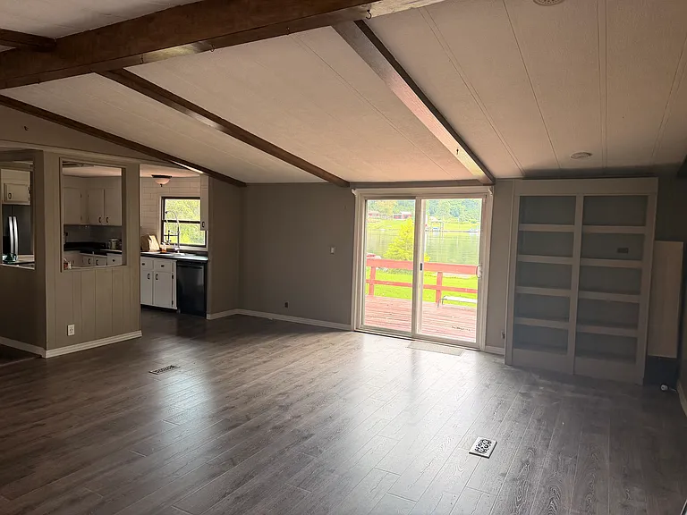 11255 S Cottonwood St — Photo 4