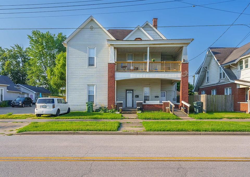 1st image of 706 E 3rd St