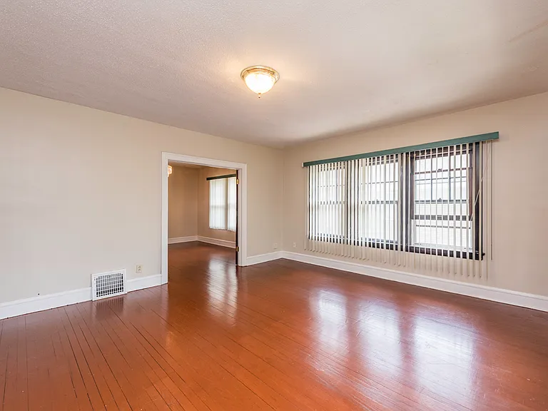 419 Hickory St #2 — Photo 6