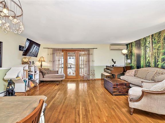 5th image of 2675 E 21st St #B