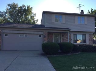 43040 Hartwick Dr, Sterling Heights, MI 48313