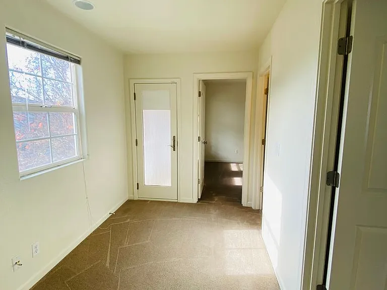 620 Candela Cir — Photo 13