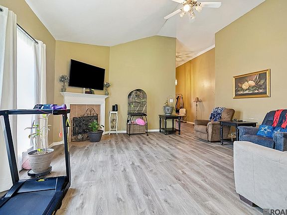 5th image of 37043 Oak Haven Dr