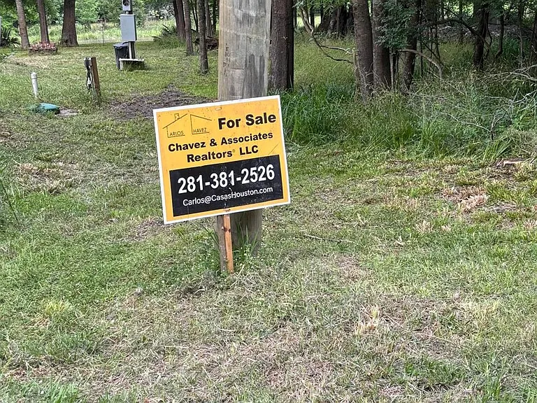 503 Sour Lake Cir — Photo 3
