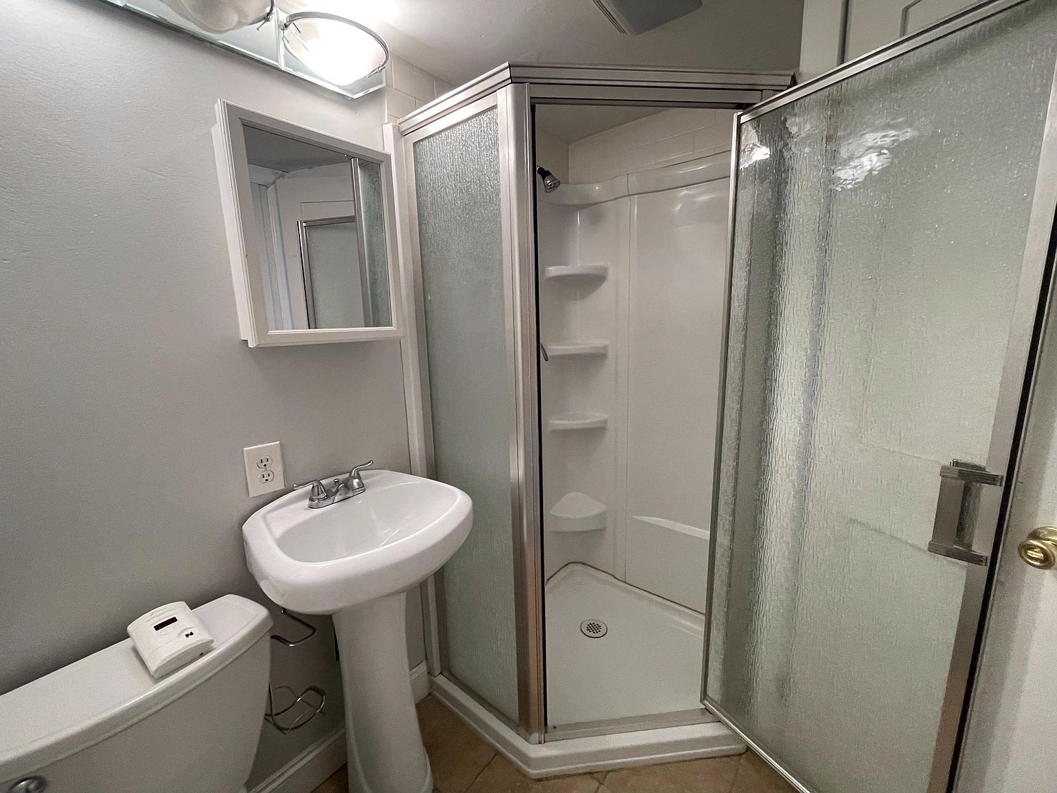 2501 Ivy Dr #1, Oakland, CA 94606 | Zillow