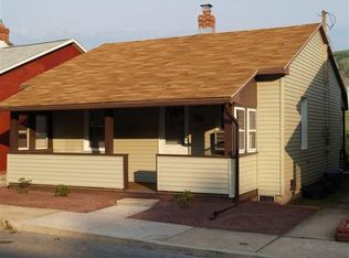 824 Edgemont Ave, Palmerton, PA 18071