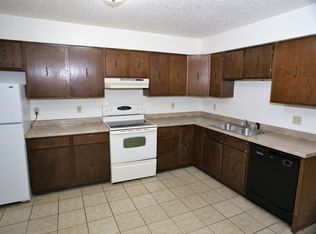 2400 S 17th St #2500, Grand Forks, ND 58201