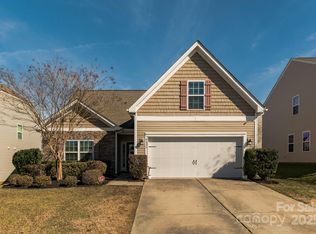 5826 Castlecove Rd, Charlotte, NC 28273