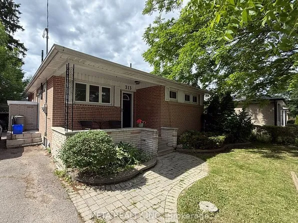 313 Rossland Rd W, Whitby, ON L1N 3H8