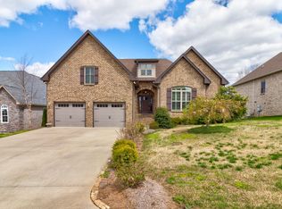 819 Savannah West Ct, Springfield, TN 37172