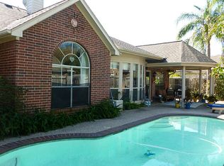 1431 Juniper Ln, Seabrook, TX 77586