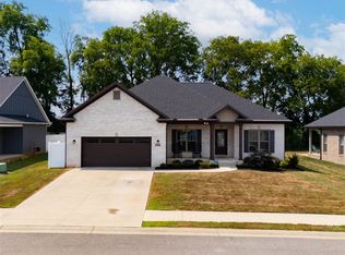 8748 Merrill Cir, Bowling Green, KY 42104