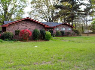 123 Dry Creek Rd, Magee, MS 39111