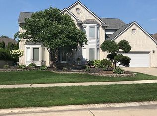 47416 Malburg Way Dr, Macomb, MI 48044