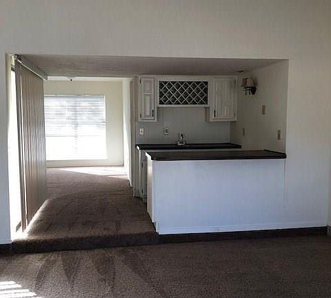 4th image of 4800 Jennings Dr