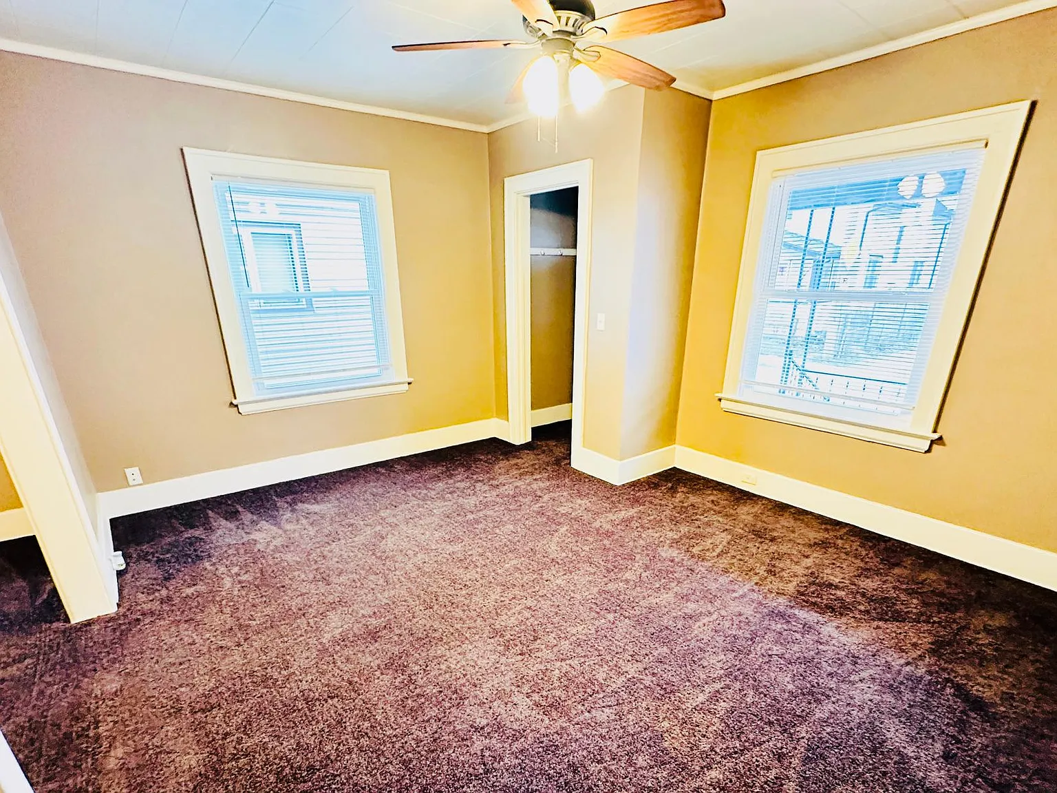 3 bed, 1.5 bath, 1320 sqft, $1,430 — Photo 3