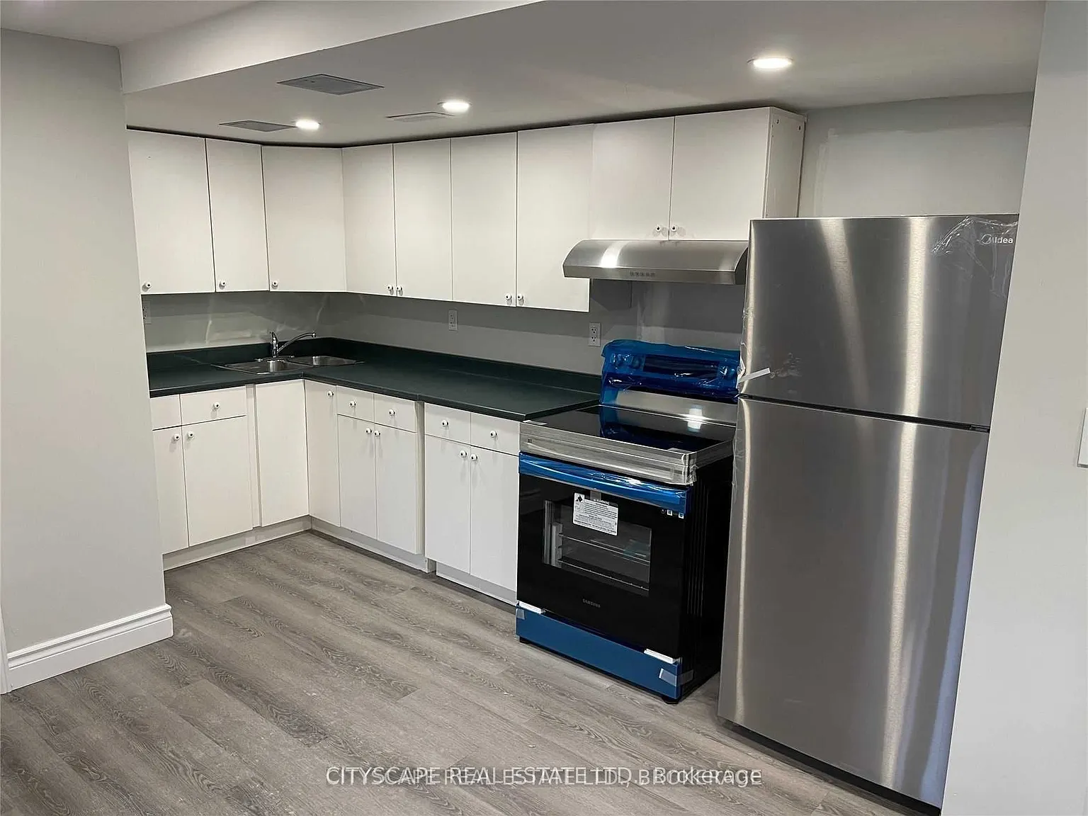 2 bed, $1,800 — Photo 3