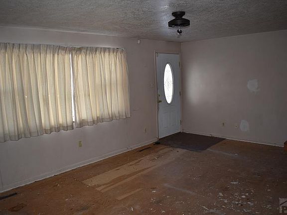 5th image of 800 S 1st St