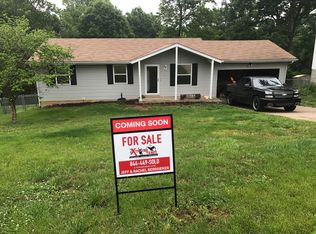 718 Levin Dr, O'Fallon, MO 63366