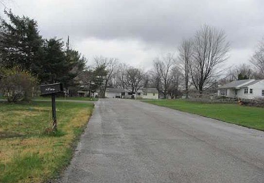 2nd image of 5335 Leslie Dr
