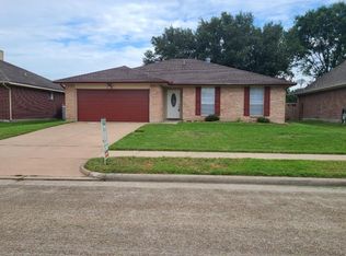 6227 Ray Dr, Pasadena, TX 77505