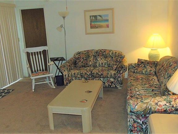 3rd image of 491 Hunter Cir