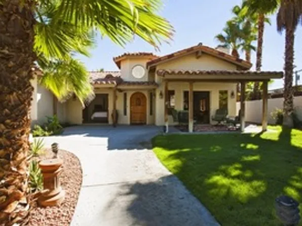 688 S Indian Trl, Palm Springs, CA 92264