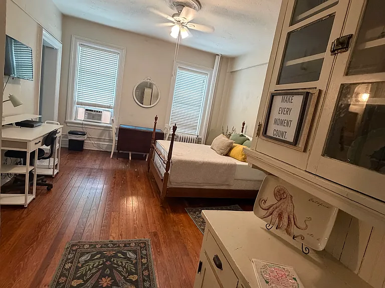 24 E Liberty St #61 — Photo 3