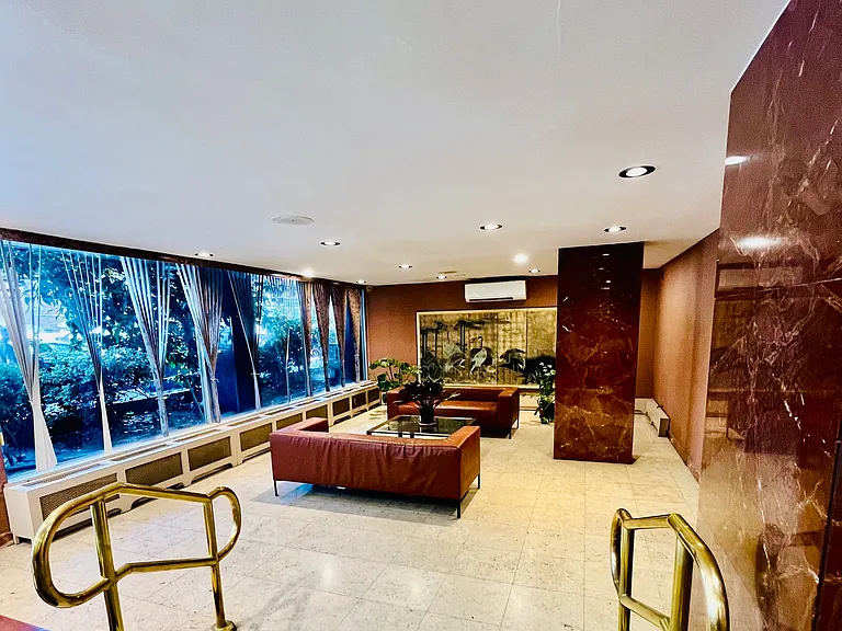 Oriental Blvd — Photo 1