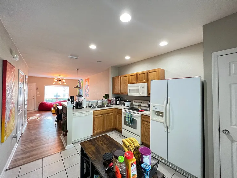 4430 SW 49th Ave — Photo 10
