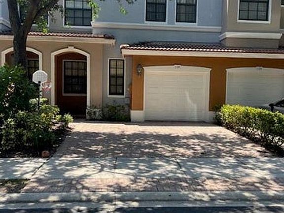 5th image of 114 E Astor Cir