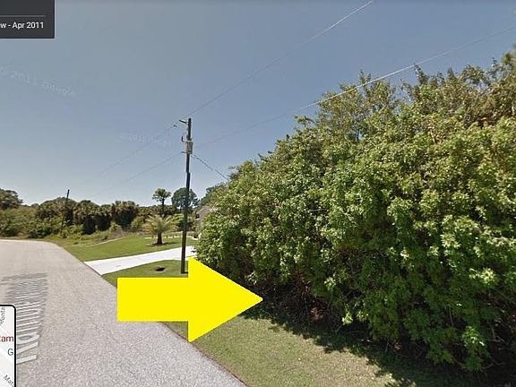 2nd image of 319 Ramblewood St