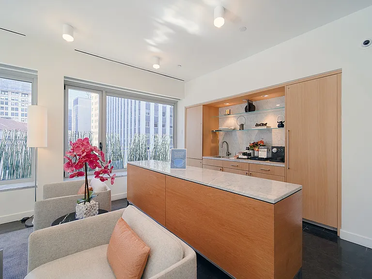 84 William St #504A — Photo 13