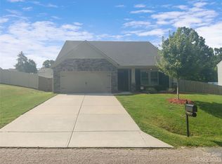 1206 El Paso St, Kannapolis, NC 28083