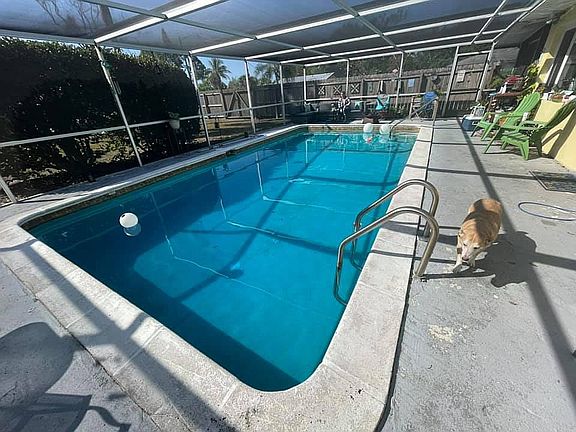 Large pool!